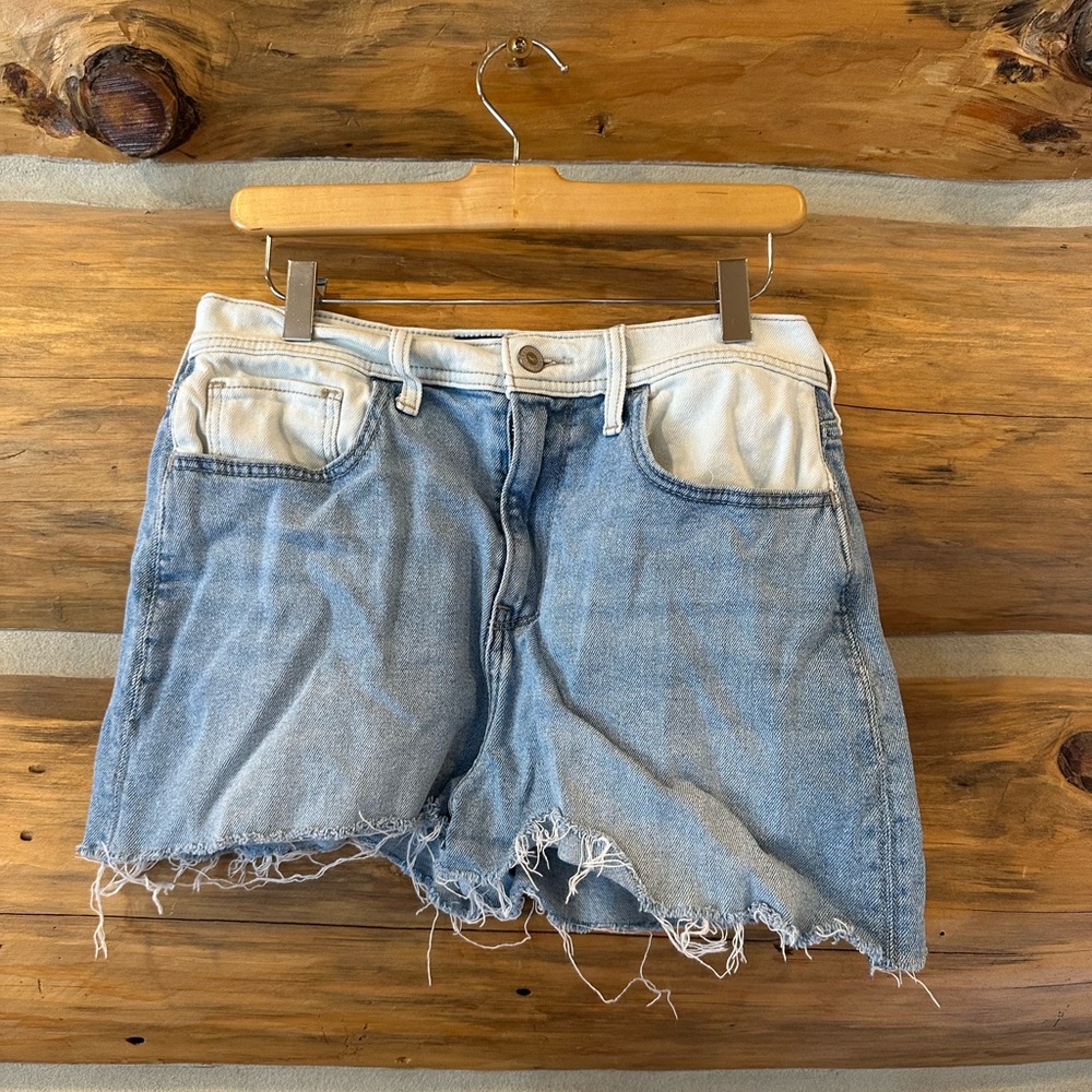 Hollister Ultra High Rise Dad Short